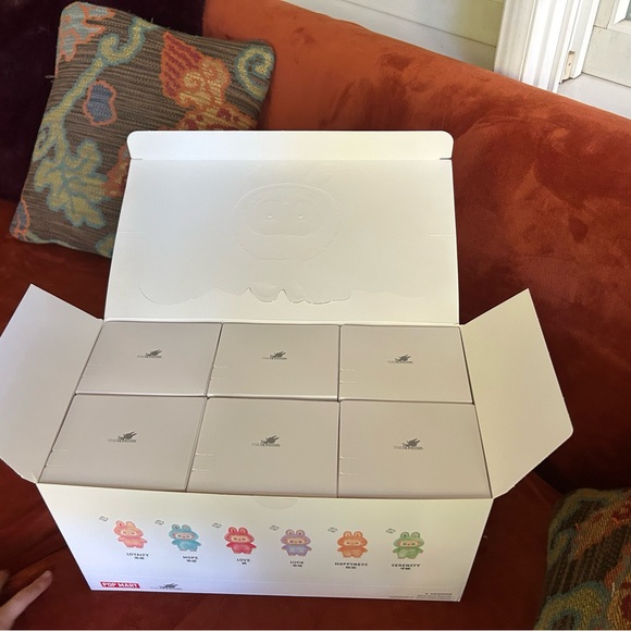 Blue Labubu - Big Into Energy (Hope)
100% Authentic - Picture 15 of 15